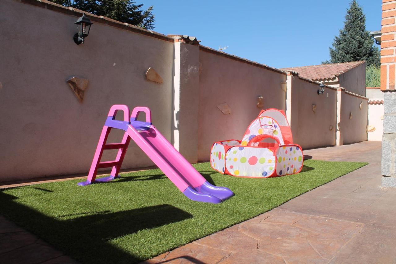 Aire De Pinares Villa Coca Exterior photo